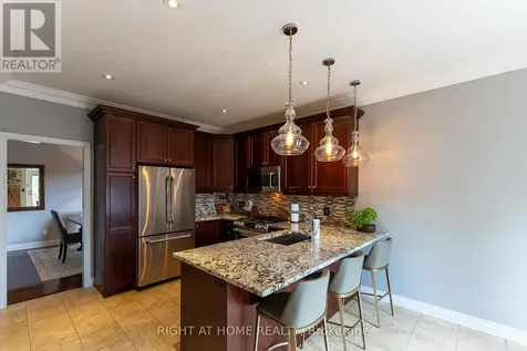 1660 Moyer Avenue Innisfil (alcona) ON L9S 1S8