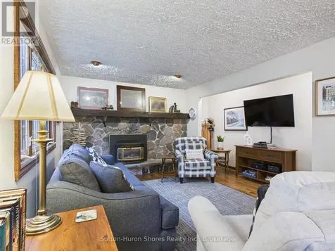 341 Wellington Street Saugeen Shores ON N0H 2C4