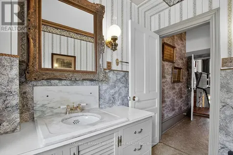 233 Bridge Street Carleton Place ON K7C 3H2