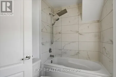11 Catamaran Drive Wasaga Beach ON L9Z 0J2