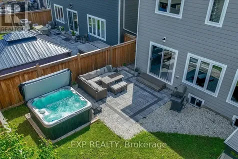 11 Catamaran Drive Wasaga Beach ON L9Z 0J2