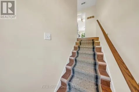 49 Rhonda Road Guelph (willow West/sugarbush/west Acres) ON N1H 7A4