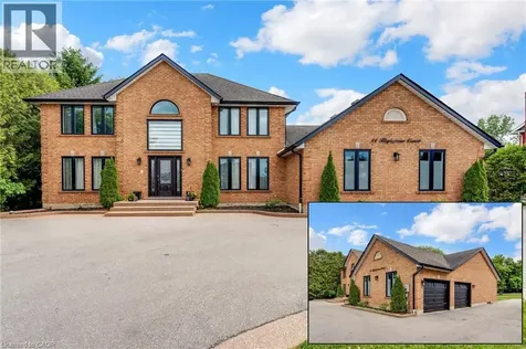 11 Highgrove Court Cambridge ON N3H 4R8
