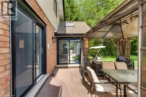 11 Highgrove Court Cambridge ON N3H 4R8