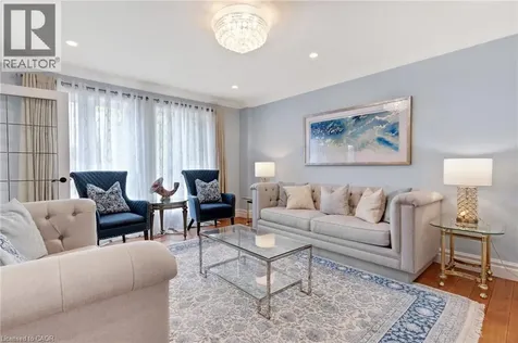 11 Highgrove Court Cambridge ON N3H 4R8