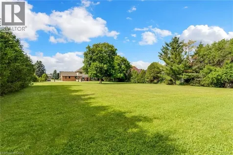 11 Highgrove Court Cambridge ON N3H 4R8