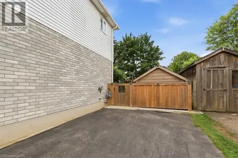 207 Auburn Drive Waterloo ON N2K 3T1