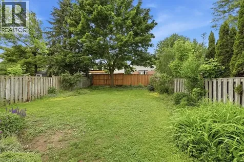 207 Auburn Drive Waterloo ON N2K 3T1