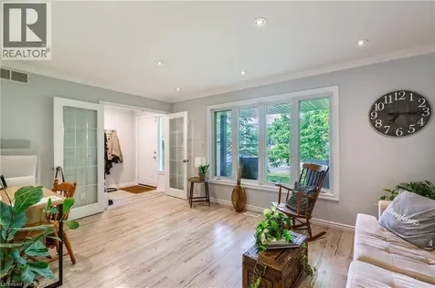 907 Doon Village Road Kitchener ON N2P 1A1