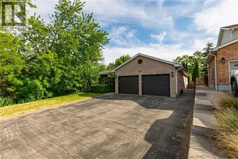 907 Doon Village Road Kitchener ON N2P 1A1