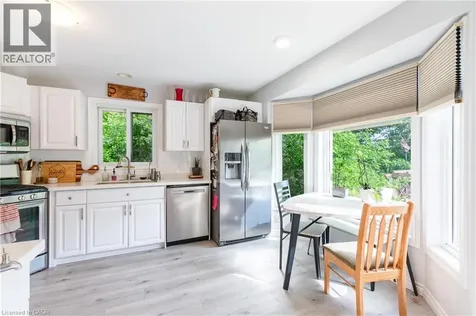 907 Doon Village Road Kitchener ON N2P 1A1