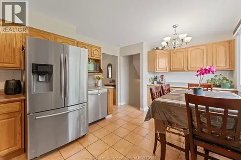 3285 Rosebriar Road Windsor ON N8R 1Y2