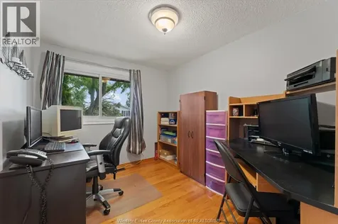 3285 Rosebriar Road Windsor ON N8R 1Y2