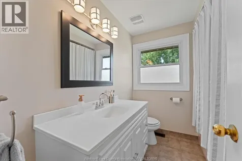 3285 Rosebriar Road Windsor ON N8R 1Y2