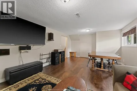 3285 Rosebriar Road Windsor ON N8R 1Y2
