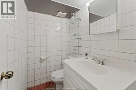 3285 Rosebriar Road Windsor ON N8R 1Y2