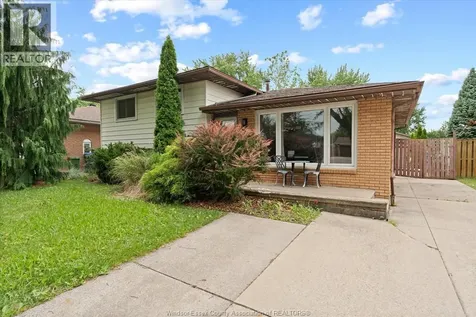 3285 Rosebriar Road Windsor ON N8R 1Y2