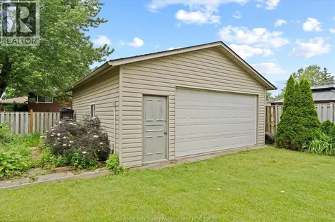 3285 Rosebriar Road Windsor ON N8R 1Y2
