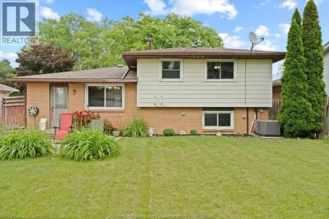 3285 Rosebriar Road Windsor ON N8R 1Y2