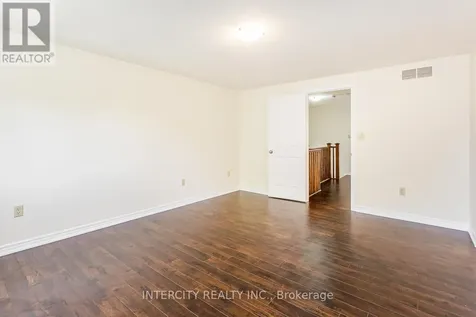 258 Mcmeeken Drive Cambridge ON N3C 4N8