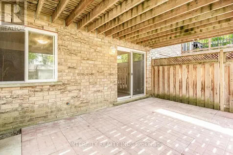 258 Mcmeeken Drive Cambridge ON N3C 4N8