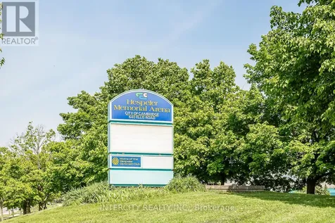 258 Mcmeeken Drive Cambridge ON N3C 4N8