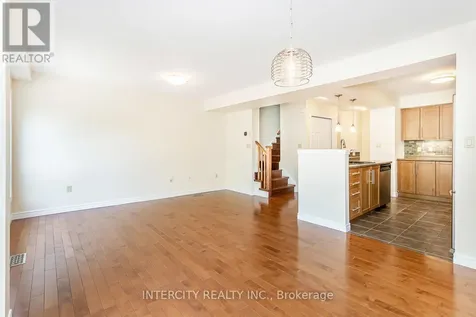 258 Mcmeeken Drive Cambridge ON N3C 4N8