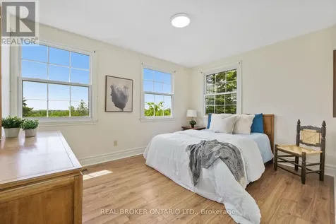462 Franklin Drive Selwyn ON K9J 6X3