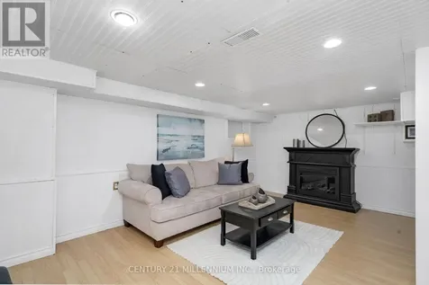 7 Dundas Street West Erin ON N0B 1T0