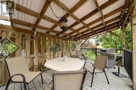 7 Dundas Street West Erin ON N0B 1T0