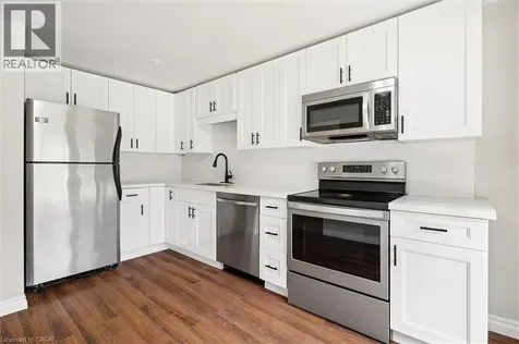 156 Traynor Avenue Kitchener ON N2C 1W5