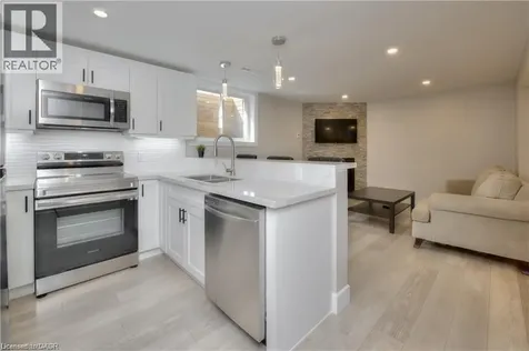 156 Traynor Avenue Kitchener ON N2C 1W5