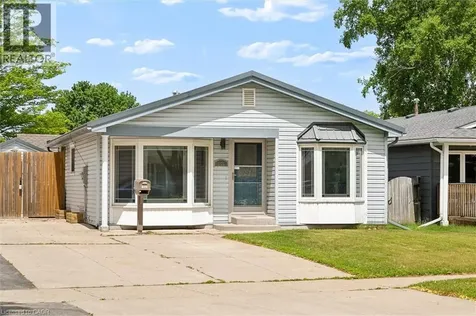 156 Traynor Avenue Kitchener ON N2C 1W5