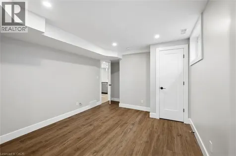 156 Traynor Avenue Kitchener ON N2C 1W5