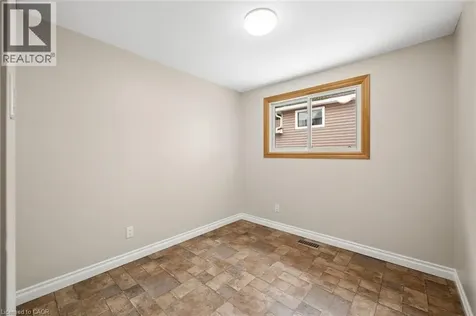 156 Traynor Avenue Kitchener ON N2C 1W5