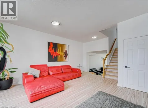 533 Activa Avenue Kitchener ON N2E 4C2