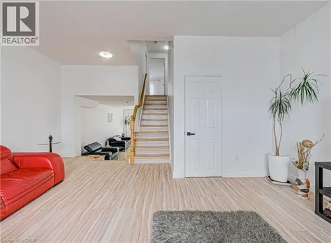 533 Activa Avenue Kitchener ON N2E 4C2