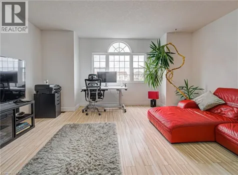 533 Activa Avenue Kitchener ON N2E 4C2