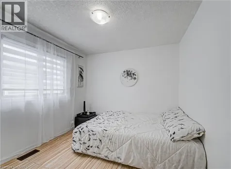 533 Activa Avenue Kitchener ON N2E 4C2