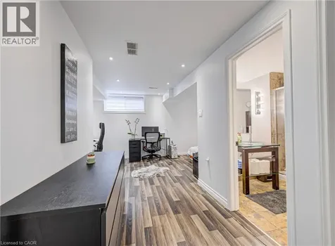 533 Activa Avenue Kitchener ON N2E 4C2