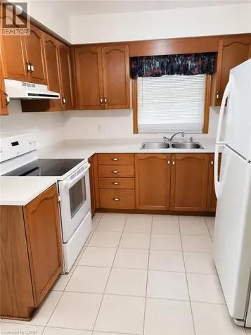 136 King Street East Stoney Creek ON L8G 1L5