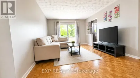 428 Barrie Place Waterloo ON N2L 3Z7