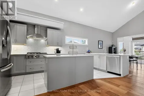 341 Serenade Crescent Ottawa ON K1X 0B9