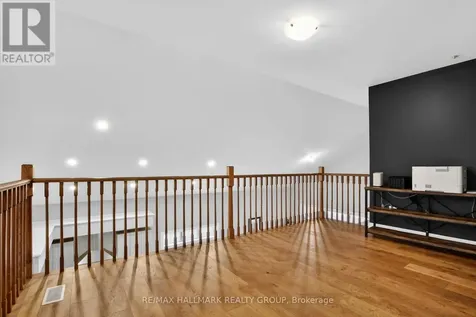 341 Serenade Crescent Ottawa ON K1X 0B9