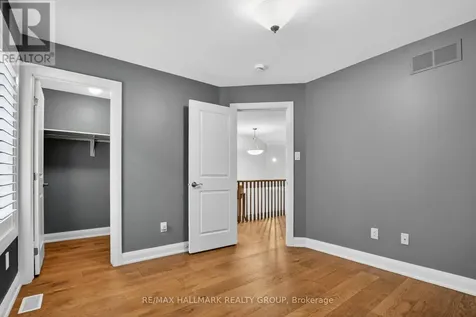 341 Serenade Crescent Ottawa ON K1X 0B9