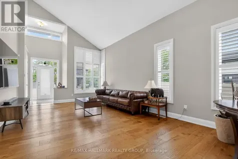 341 Serenade Crescent Ottawa ON K1X 0B9