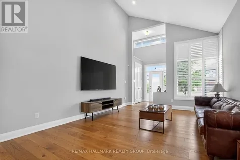 341 Serenade Crescent Ottawa ON K1X 0B9