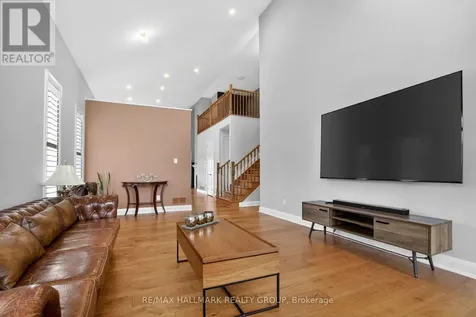 341 Serenade Crescent Ottawa ON K1X 0B9