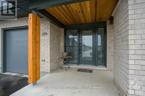 254 Shuttleworth Drive Ottawa ON K1T 0T4