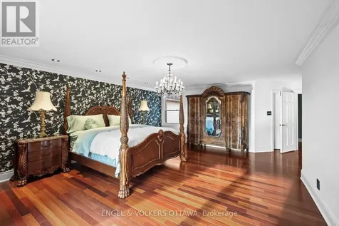 563 Merkley Drive Ottawa ON K4A 1V9